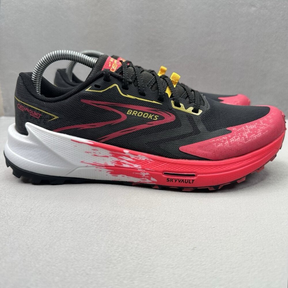 Womens Size 10 (B) Brooks Catamount 3 Shoes Black / Diva Pink Trail Running